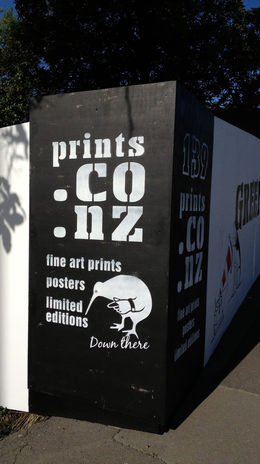 New Zealand Art Print News: NZ Fine Prints sells gallery's land to the