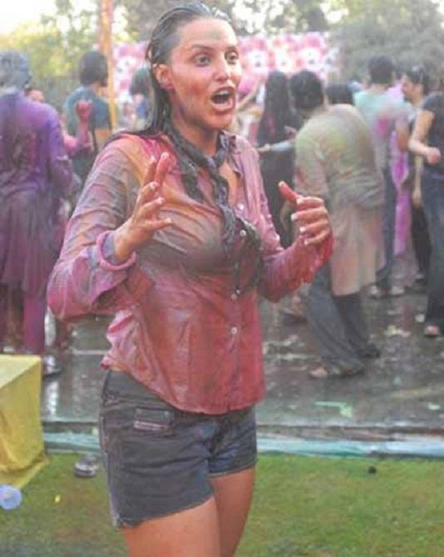 Bollywood & Tellywood Celebs Celebrating Holi