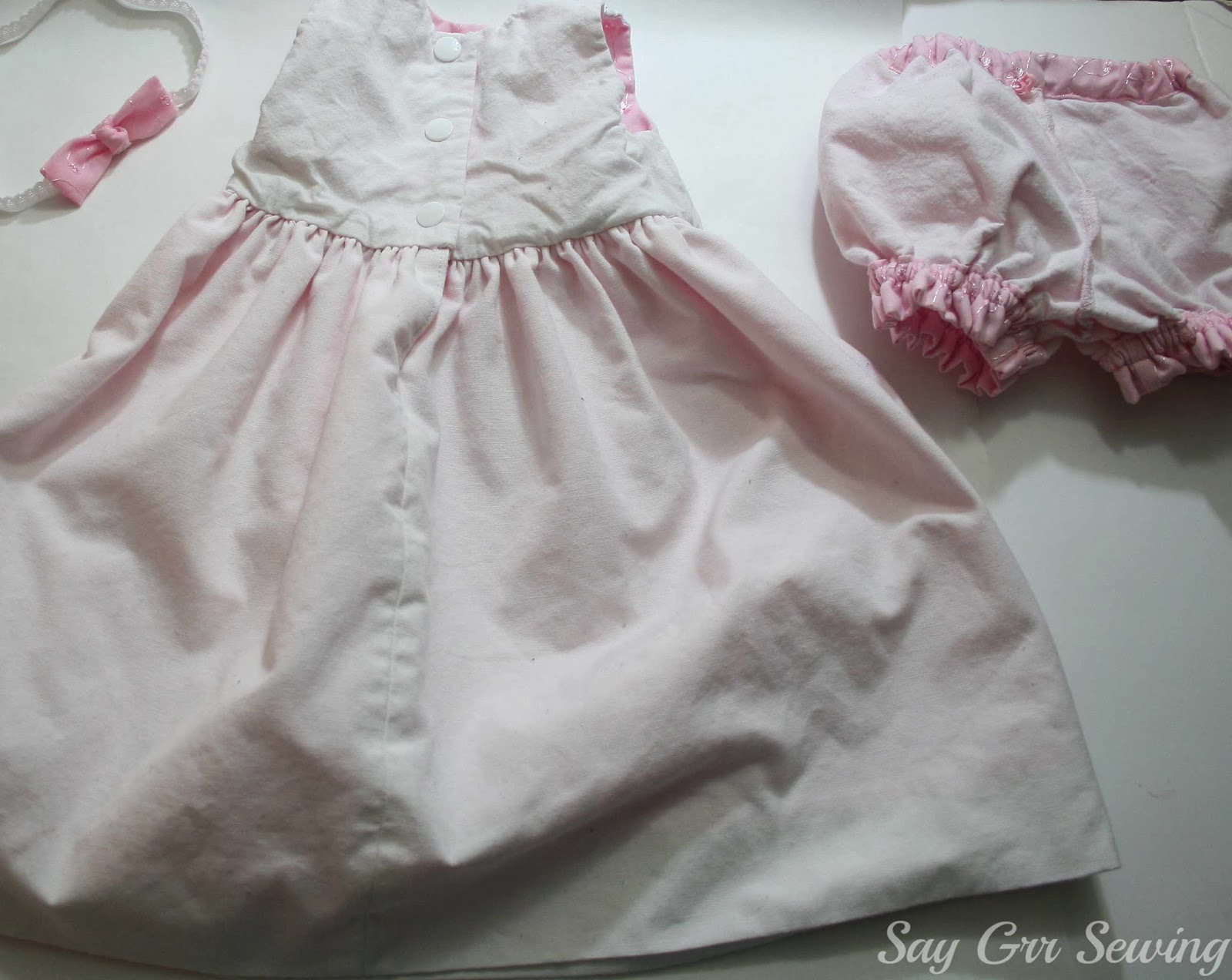 Say Grr Sewing: Pink Eyelet Baby Geranium