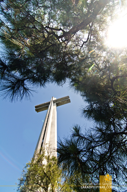 BATAAN | Dambana ng Kagitingan, Crossing the Cross of Mount Samat