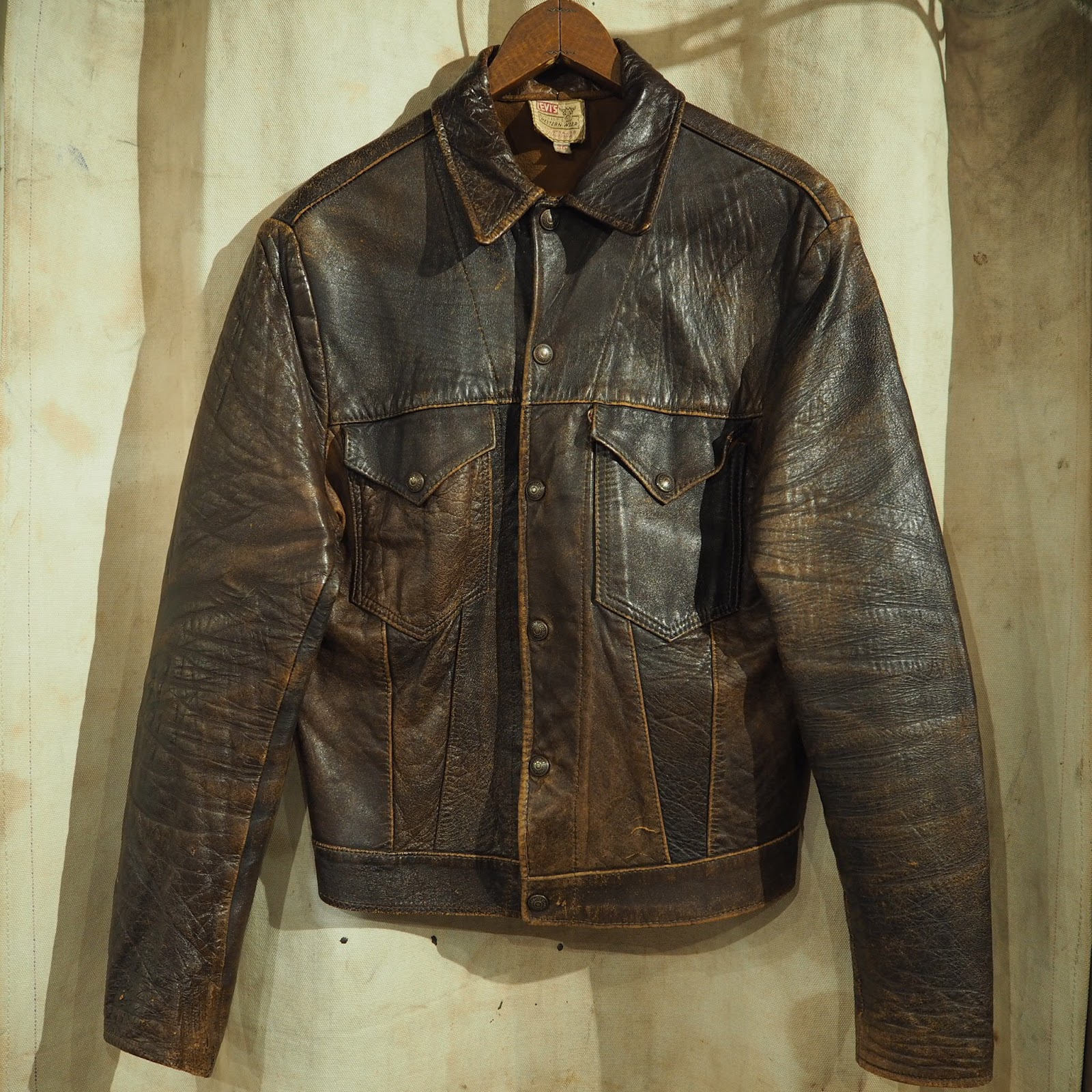 Leather Trucker Levi's / Lee / Type-whatever jackets! | Page 8 | The ...