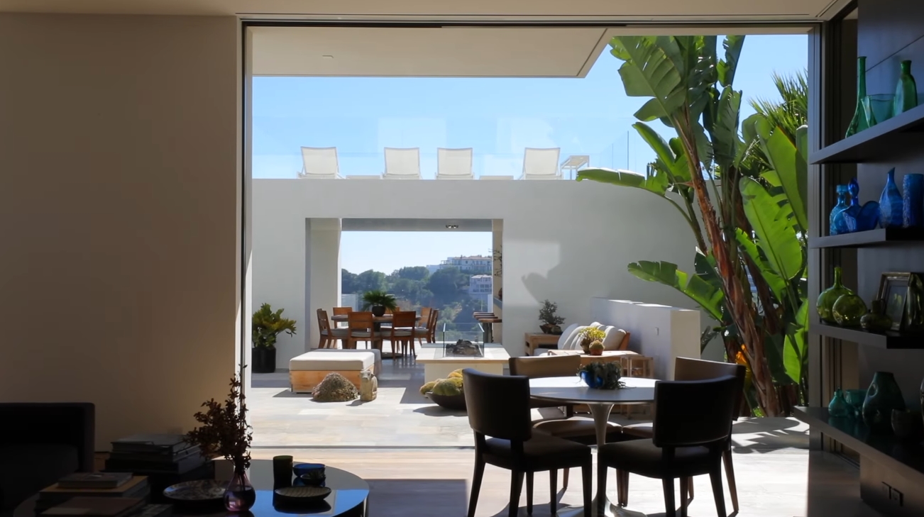 Luxury Mansion Interior Design Tour vs. Iconic Architectural Statement by Mark Rios FAIA | Bel-Air