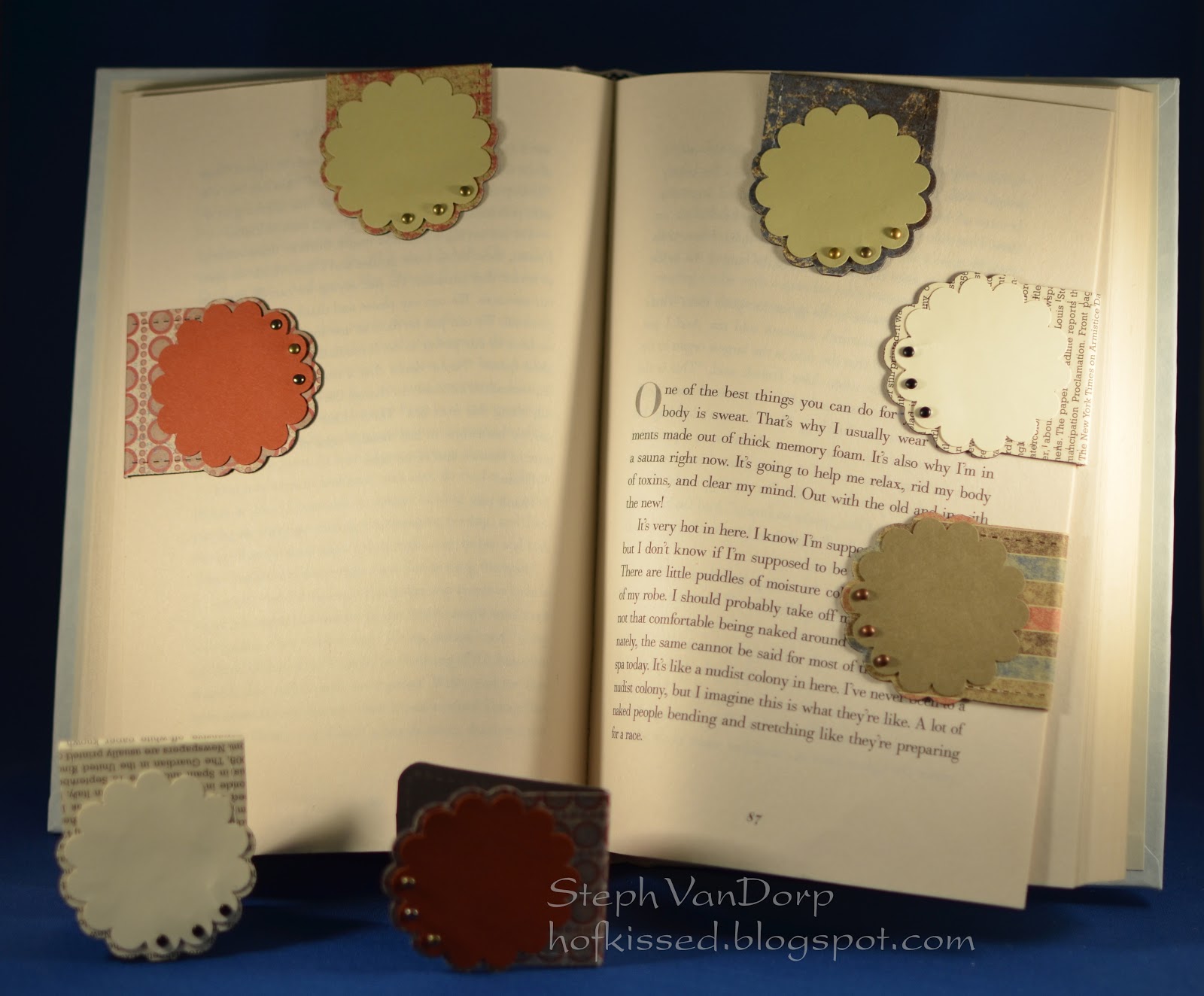Hofkissed: Magnetic Bookmarks