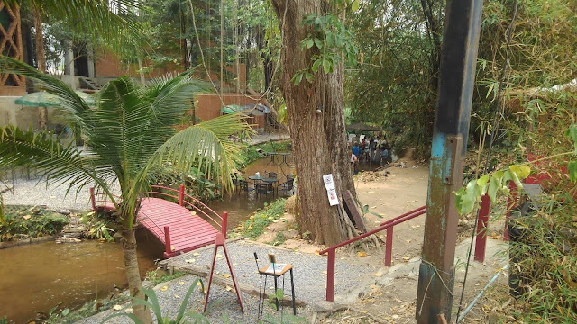 チェンマイ郊外のカフェの写真