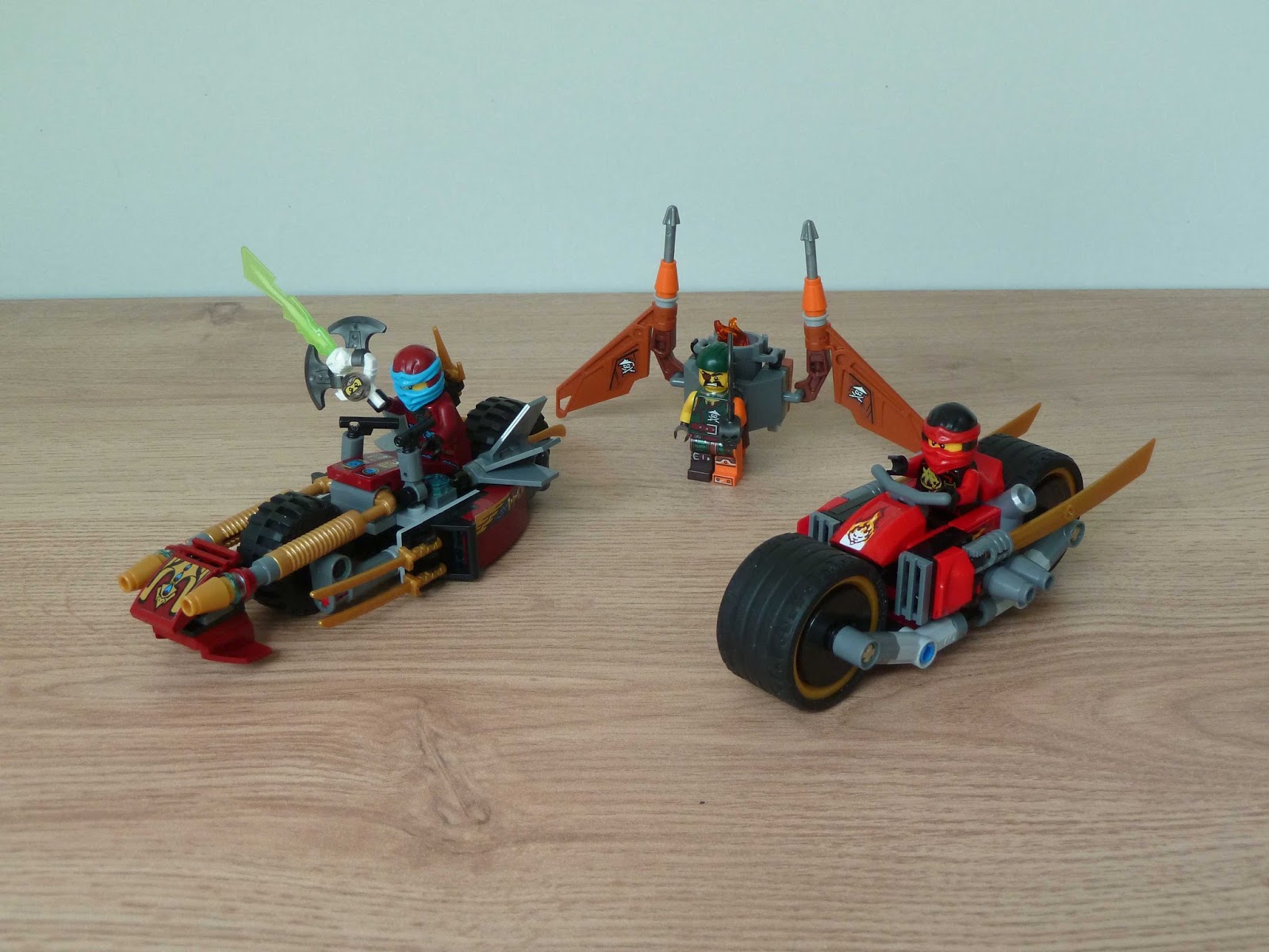 lego ninjago ninja bike chase