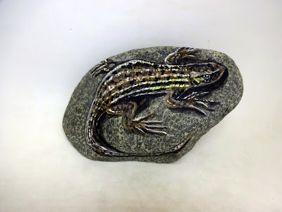 COMO PINTAR PIEDRAS CON LAGARTIJA TOMANDO EL SOL PASO A PASO