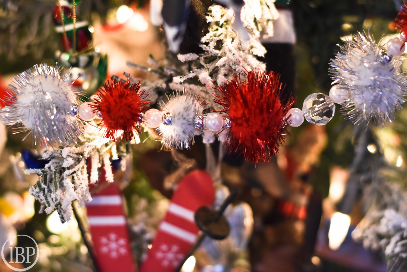 White pom pom christmas tree garland tutorial Paper Paint and Pine: Pom Pom Tree Garland