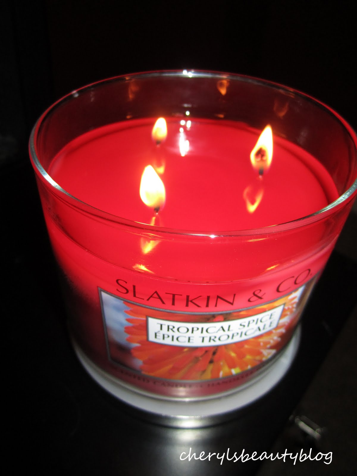 REVIEW Slatkin & Co. 3Wick Candles Min makeup table