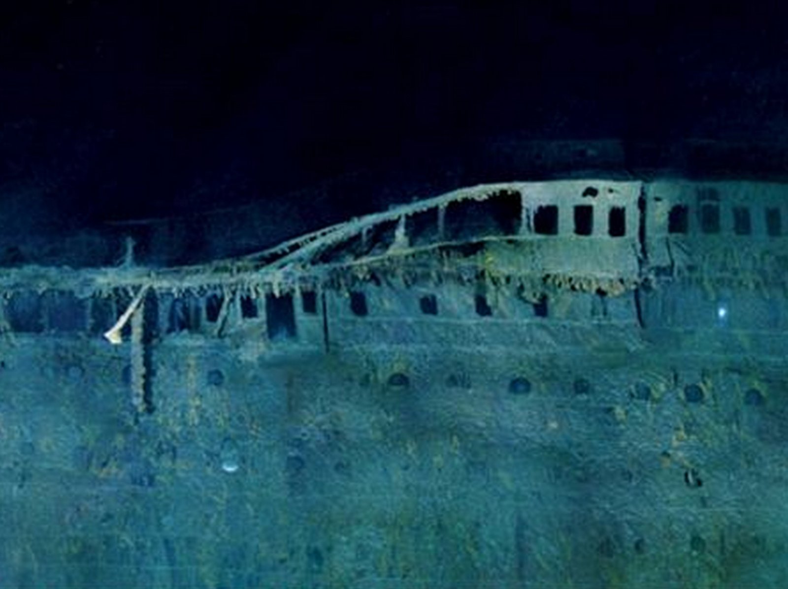 Подводный музей Британик