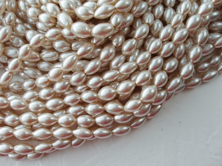 Renaissance of Jewellery Vintage Glass Pearls