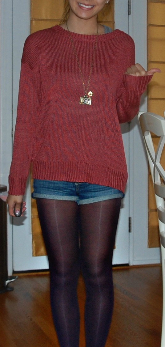 wizard.not.muggle Outfit of the Day Oversized Sweater&Tights