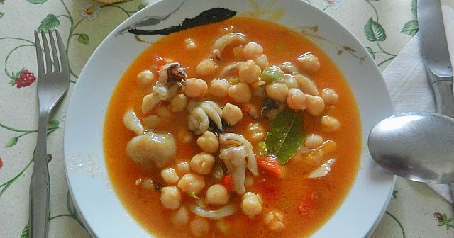GARBANZOS CON SEPIA | las recetillas de romo image of GARBANZOS CON SEPIA | las recetillas de romo
