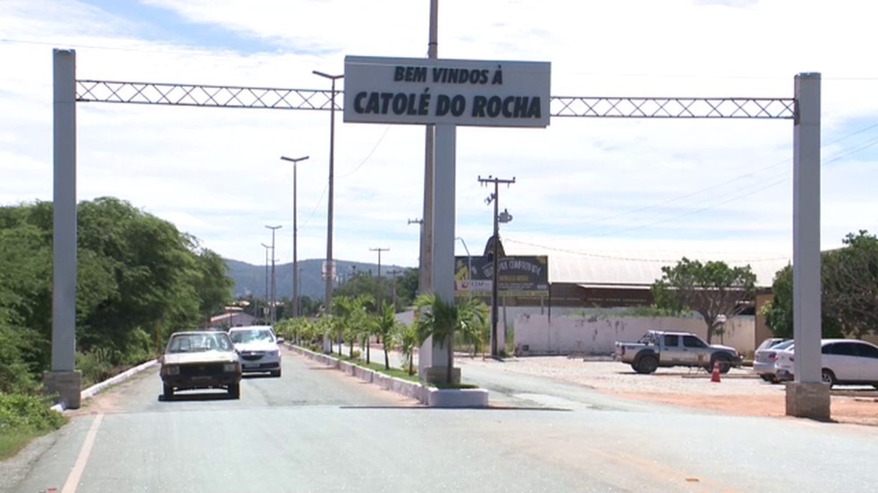 Catolé do Rocha registra 17 casos de Covid-19 neste final de semana; Total de infeccionados vai a 856