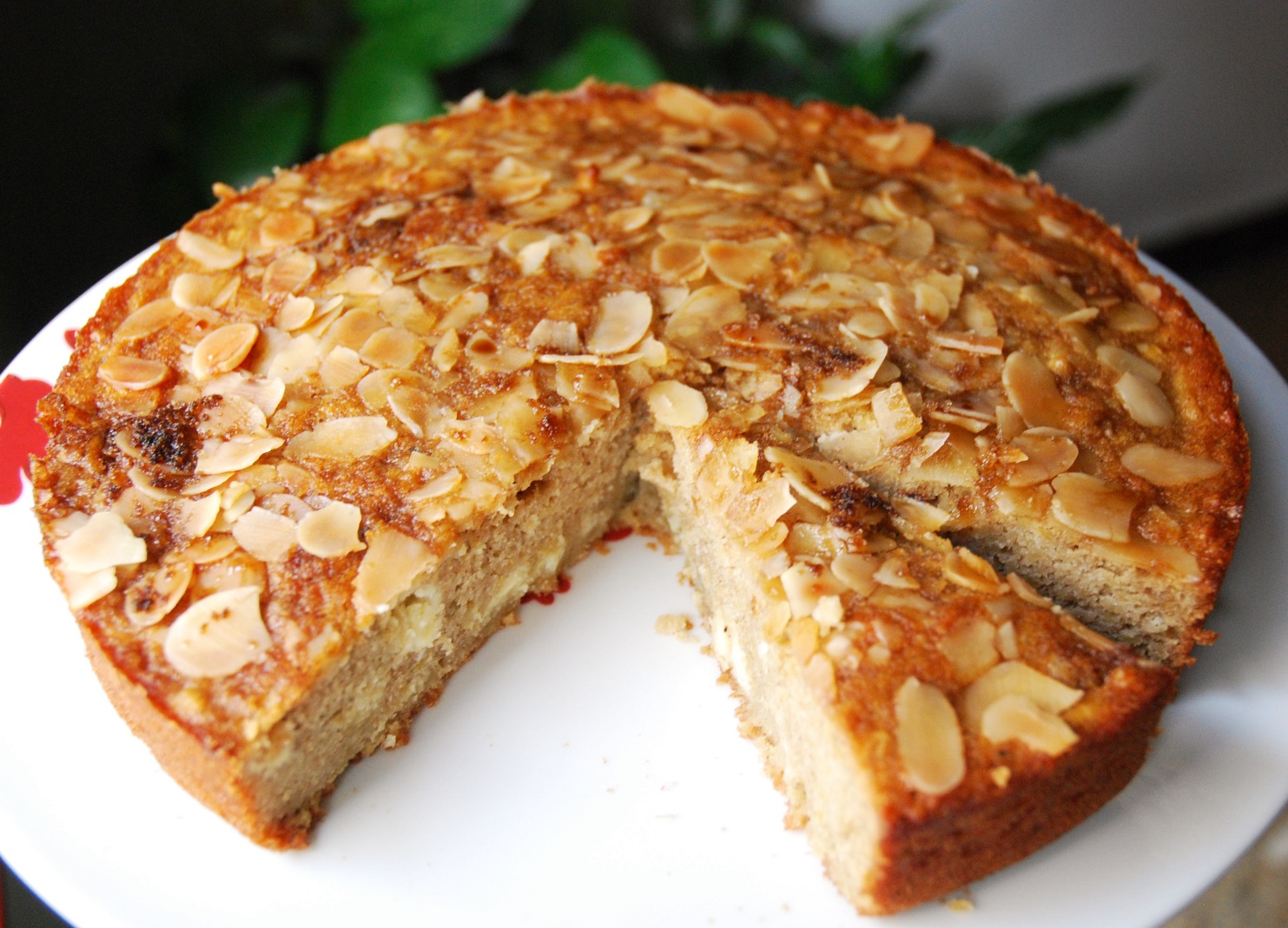 Gateau Fourre A La Pate D'amande 10 Lettres Gâteau aux pommes, amandes et chocolat blanc