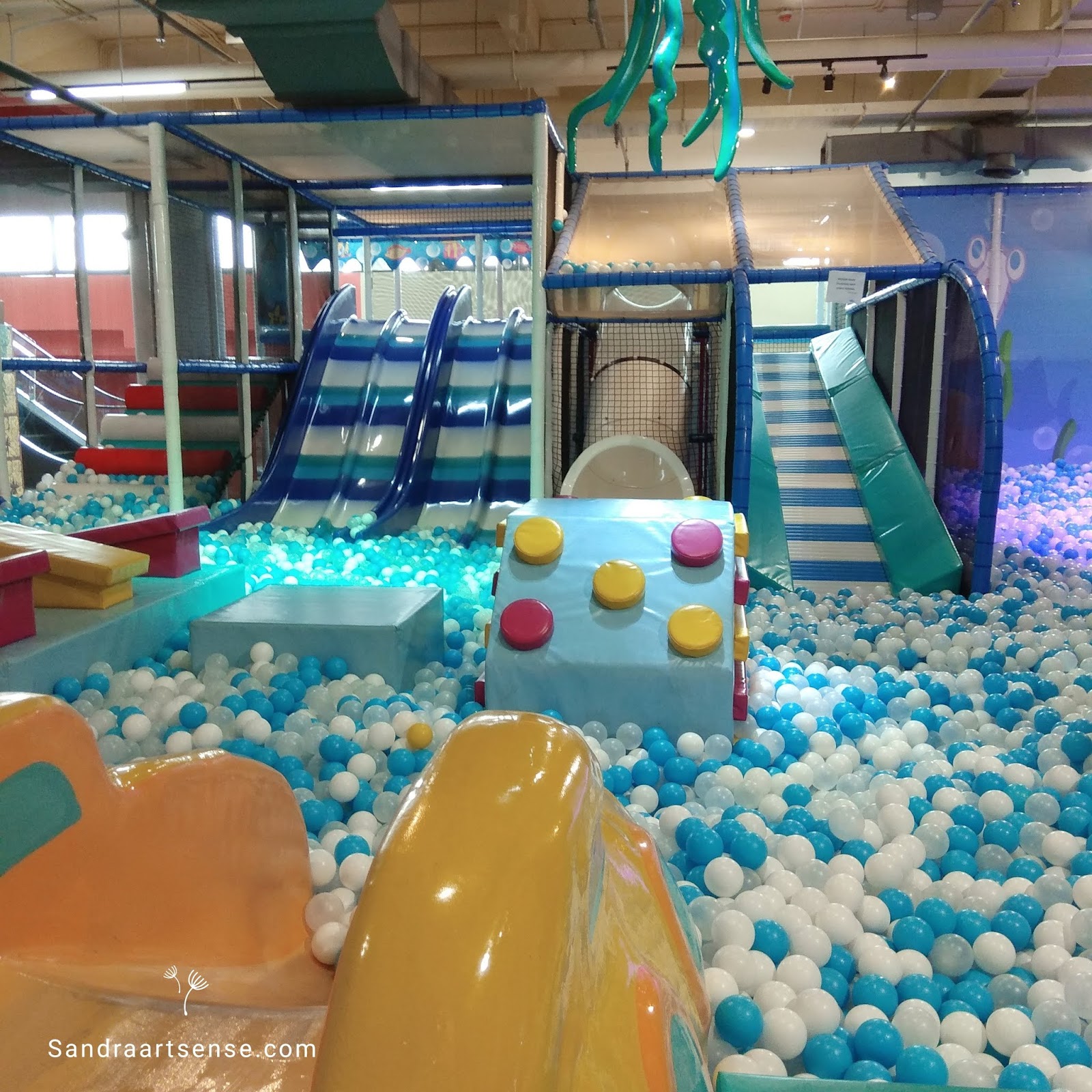 Petualangan Gentra di Joy n Fun Kids Playground