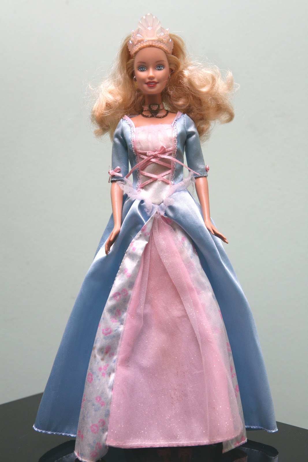 Barbie: Barbie normal but very beautiful