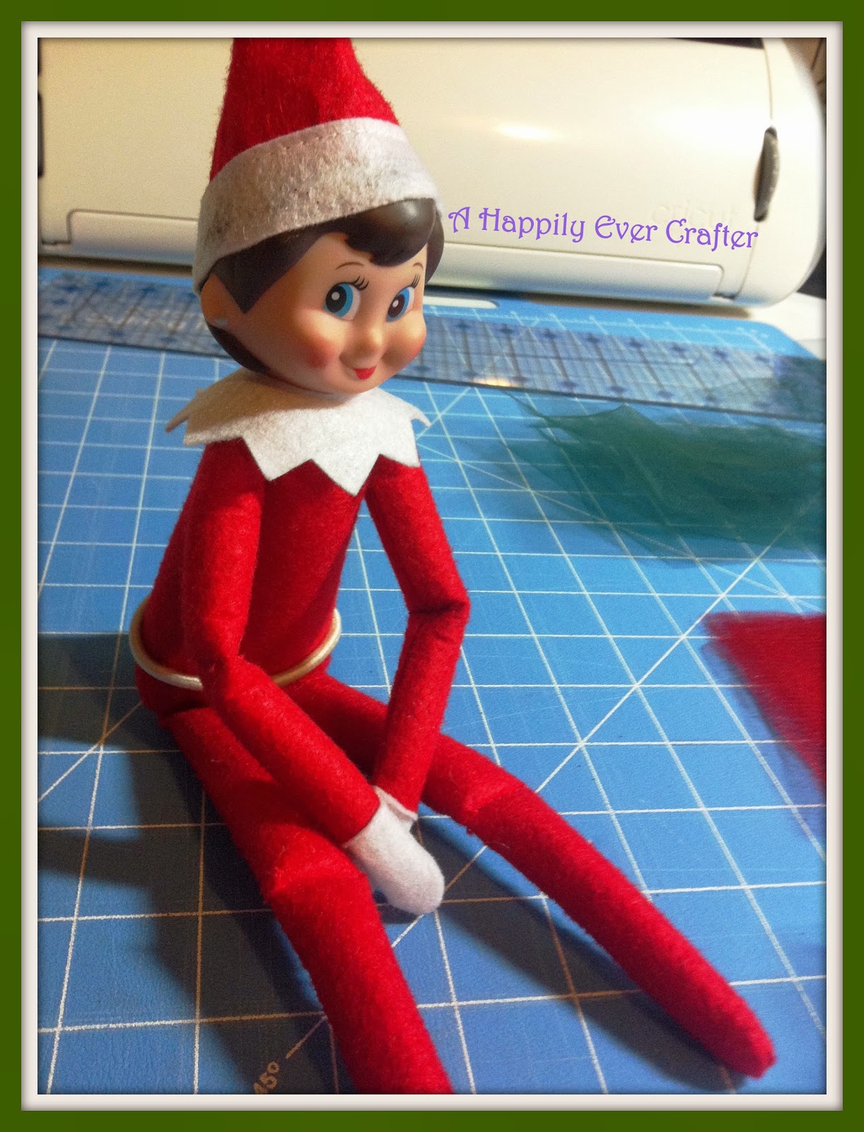 A Happily Ever Crafter: Elf on the Shelf Tutu Tutorial