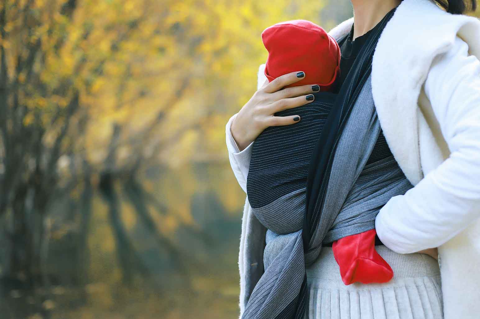 How to Choose a Baby Carrier for a Newborn