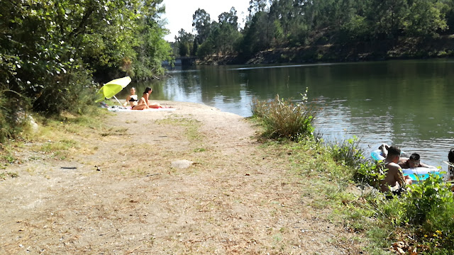 Caminho da Margem da Albufeira de Queimadela