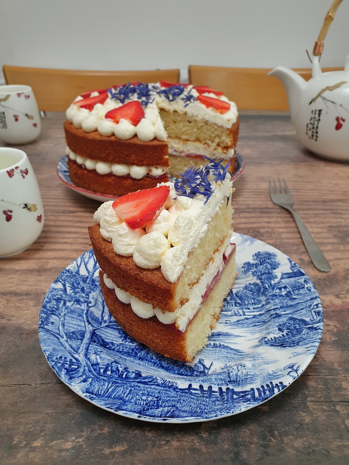 Strawberries and Cream Cake Recipe