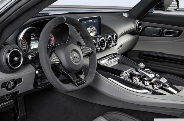 Mercedes AMG GT C Coupe 2018 Mercedes AMG GT C Coupe 2018 first Review