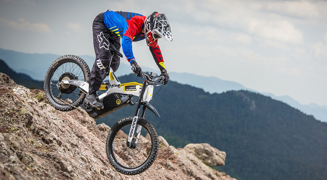 Japon yapımı enduro spor bisikleti Yamaha TTR 250 5