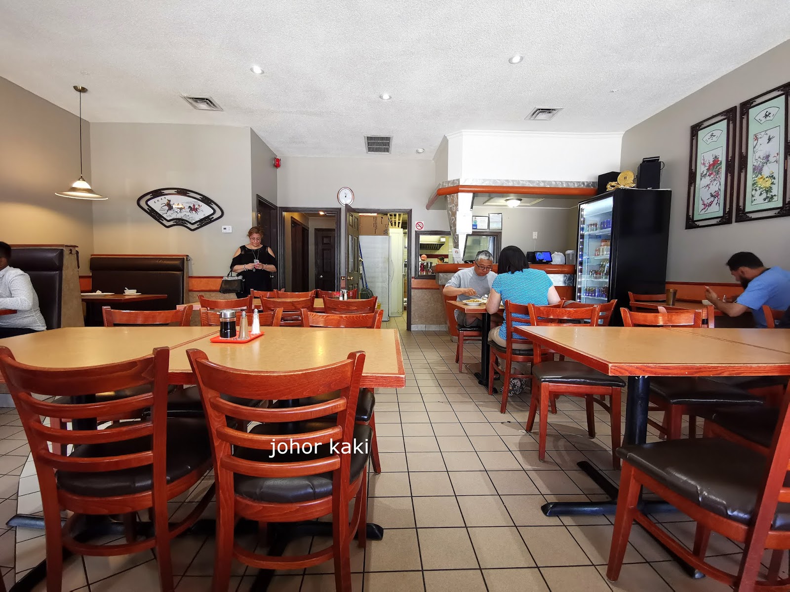 Chinese Indian Food Trail in Toronto. Hakka Garden Halal Restaurant in