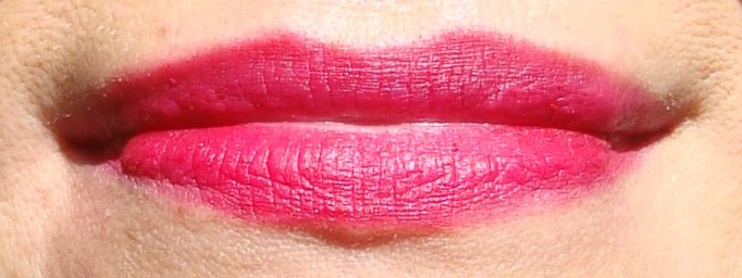 Little White Truths Hourglass Opaque Rouge Liquid Lipstick In Icon