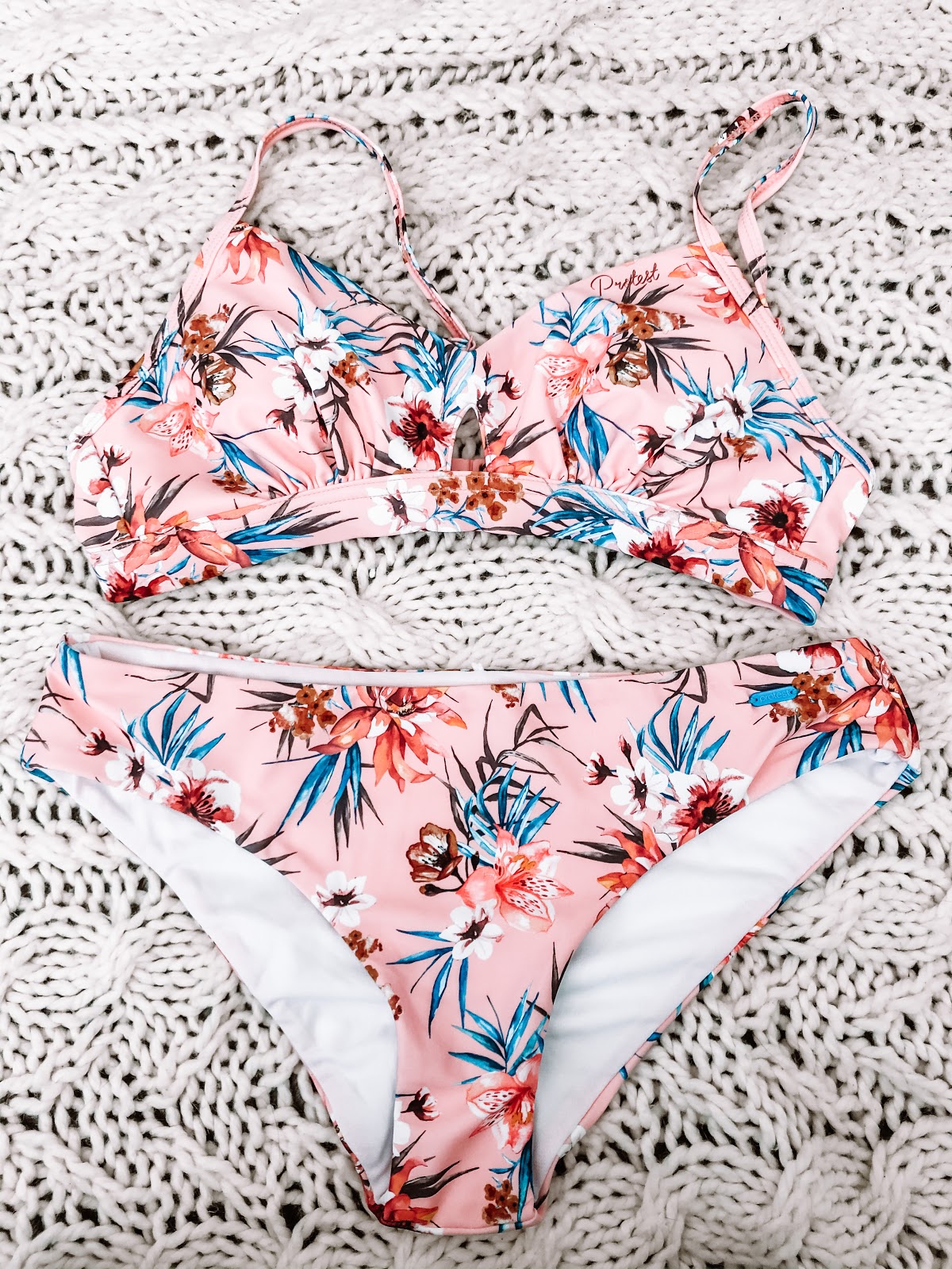 Nieuwe bikini's en zomerjurk van Protest Nieuwe bikini's en zomerjurk van Protest
