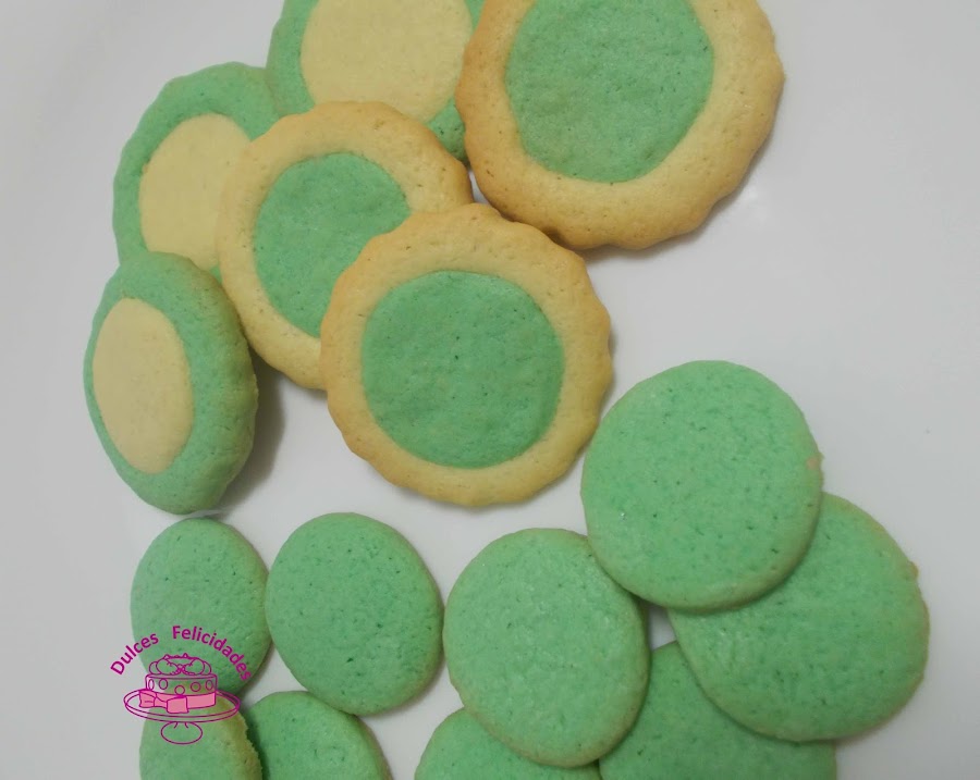 Galletas con maicena de colores