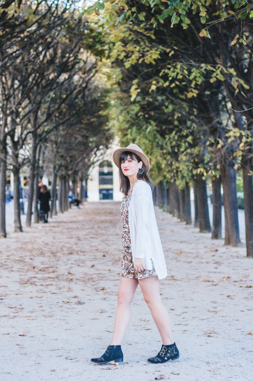 parisianfashionblogger-fashion-streetstyle-look-mode-meetmeinparee-cute-autumnstyling