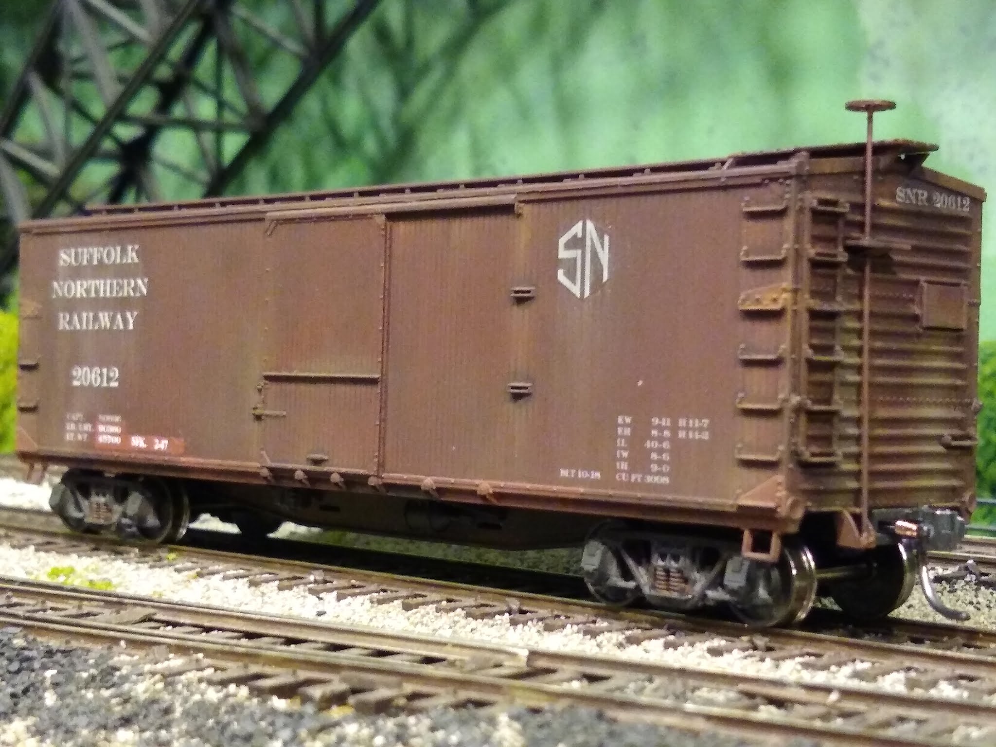 Suffolk Northern Ry. DoubleSheathed USRA Box Cars