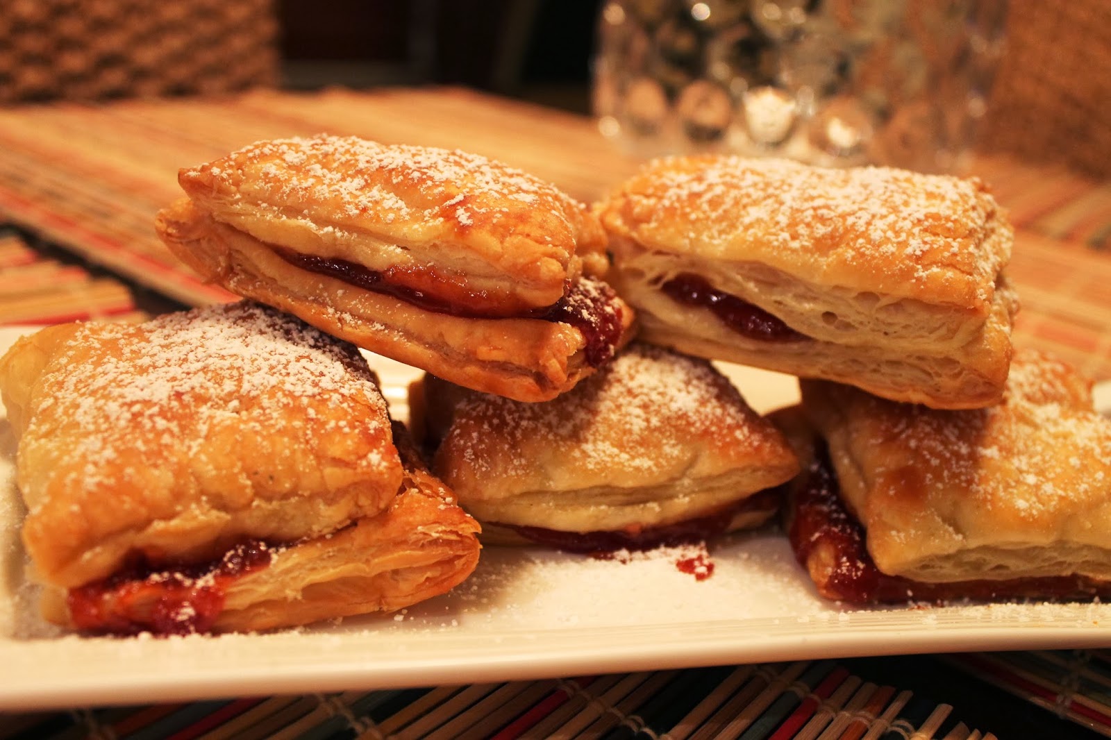 Pastelillos de Guayaba y Queso (Guava and Cheese Pastries)