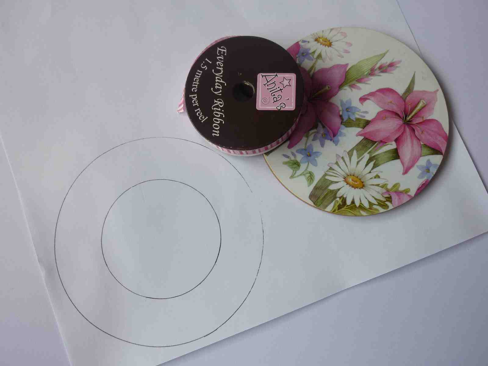 Jumbleberries: Christmas Countdown Crafts :: Holly Wreath Canvas