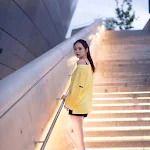 Kim Yoo Min – Outdoors Photo Shoot Foto 6