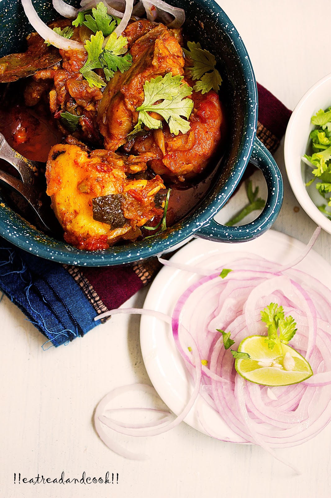 One Pot Bengali Chicken Curry / Chicken Kasha