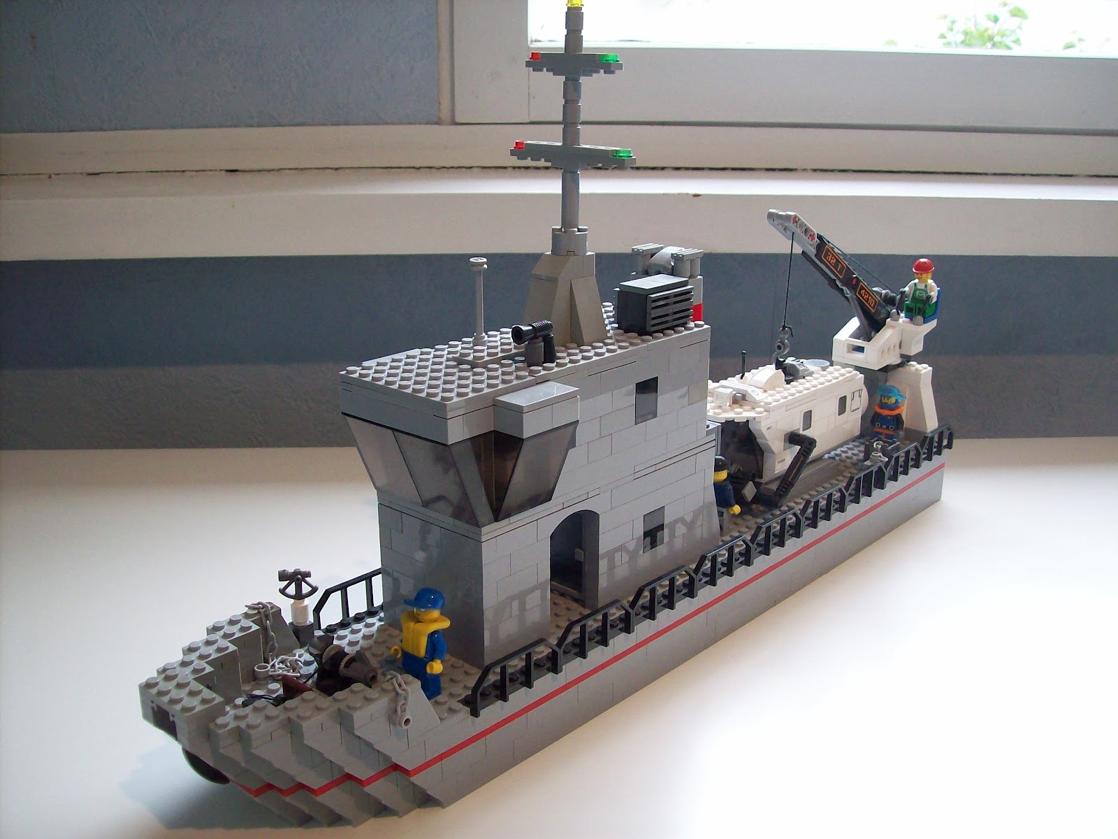 [Obsol?�te] Les trucs ?� Vincentlego: Navire de transport de sous marin de poche Lego
