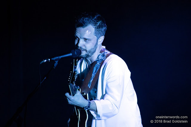 The Tallest Man on Earth at The Queen Elizabeth Theatre on November 15, 2018 Photo by Brad Goldstein for One In Ten Words oneintenwords.com toronto indie alternative live music blog concert photography pictures photos