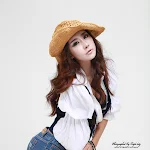Park Hyun Sun – Sexy Cowgirl Foto 13