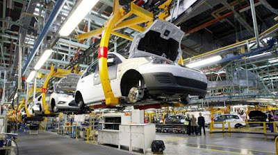 Baja en fabricación de autos impacta la producción industrial; cayó 1.1%