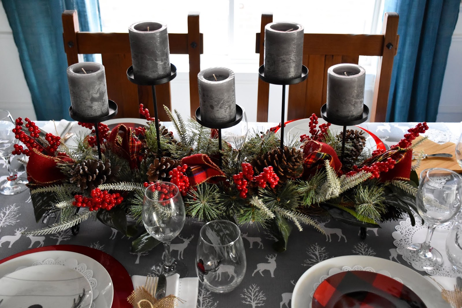 Woman in Real Life Easy Christmas Table Decor Ideas and A Simple Candy