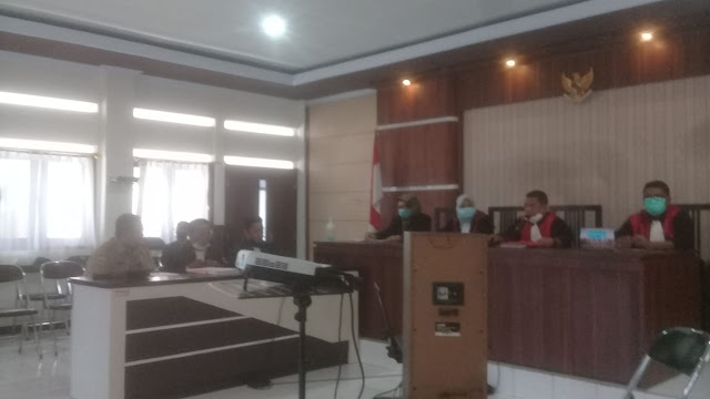 Sidang Ke Dua Sekda, di PN Bondowoso Pembacaan Exsepsi