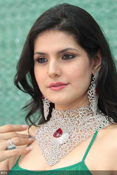 Zarine Khan Unseen Beautiful Pictures Gallery ( 50 Pics 