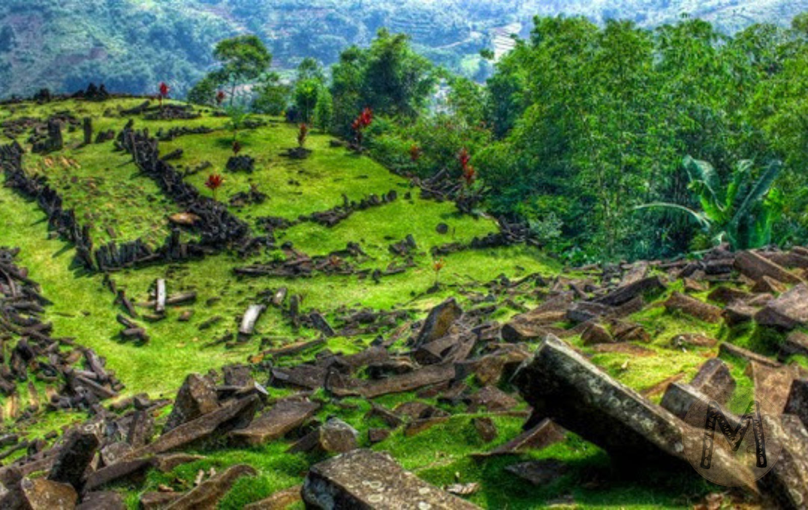 Misteri Situs Megalitikum Gunung Padang Harta Karun
