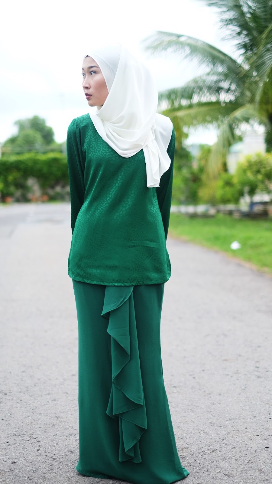 Emerald green matching tudung