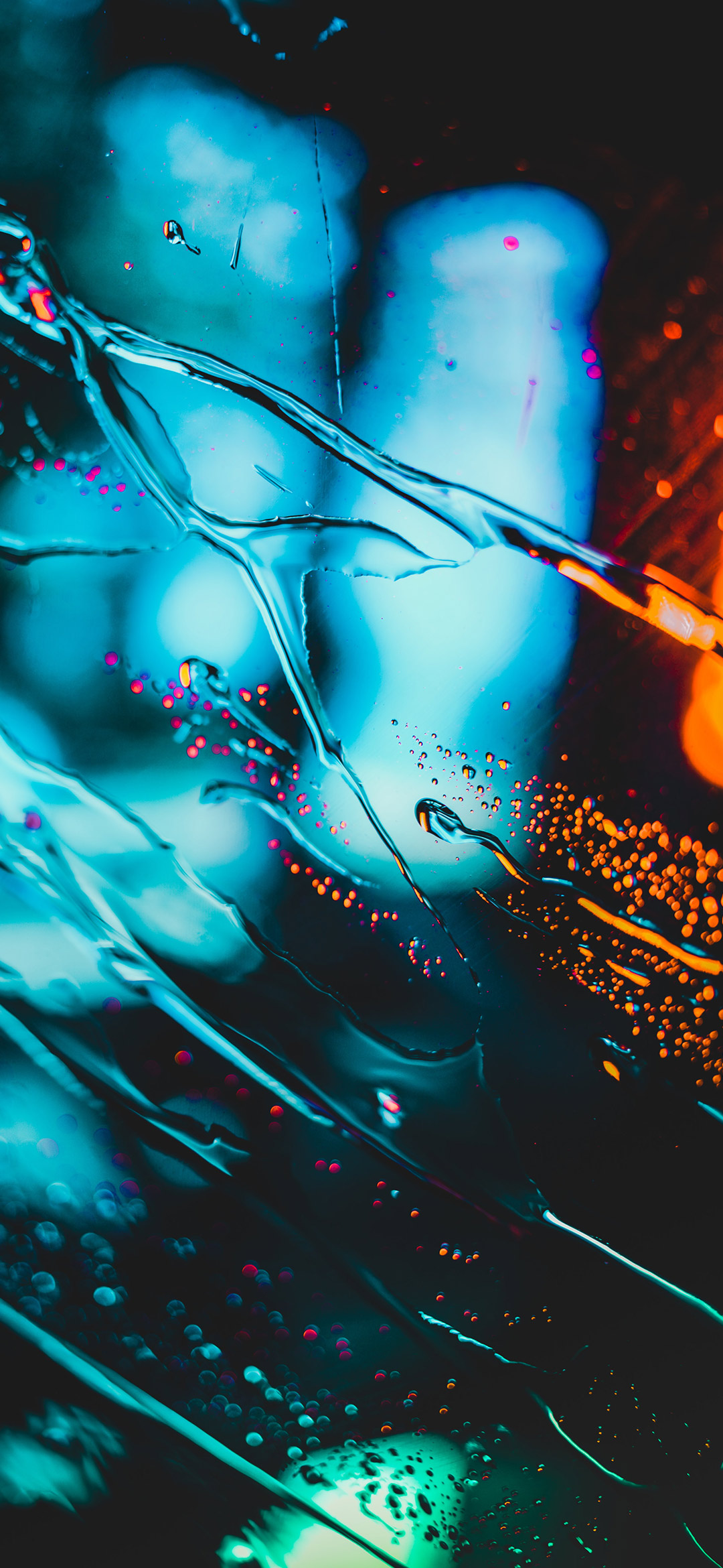 water-flowing-on-clear-glass-wallpaper