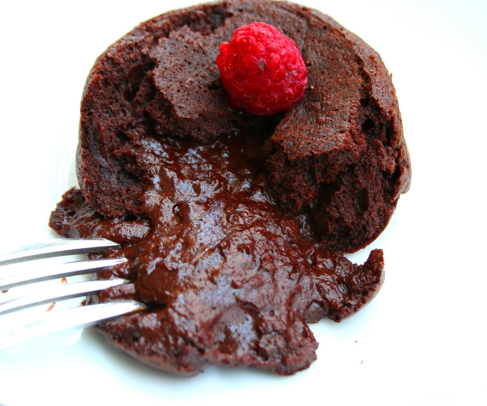 Molten Chocolate Cakes Low Carb And A Blogoversary All Day I Dream About Food