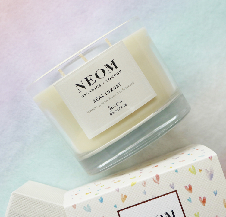 Neom Scent To DeStress Valentines Day Candle I Am Fabulicious