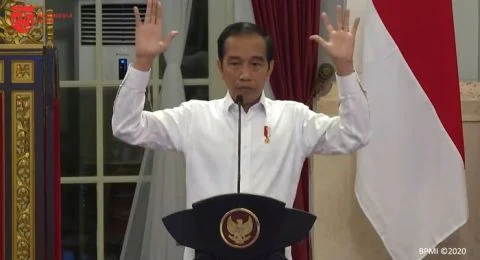Siap-Terima-Kritik-Gimmick-Seorang-Jokowi-di-Hadapan-Pimpinan-Media-Massa