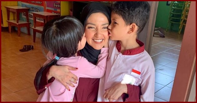 Jemput Anak-anaknya Ditemani Polisi, Tsania Marwa Temukan Hal Janggal dari Ucapan Darah Dagingnya: 'Umi Mau Culik?'
